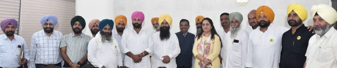 किसानों को खाद के साथ अन्य उत्पाद बेचने वालों के खिलाफ कार्रवाई के लिए चार टीमें गठित: गुरमीत खुड्डियां