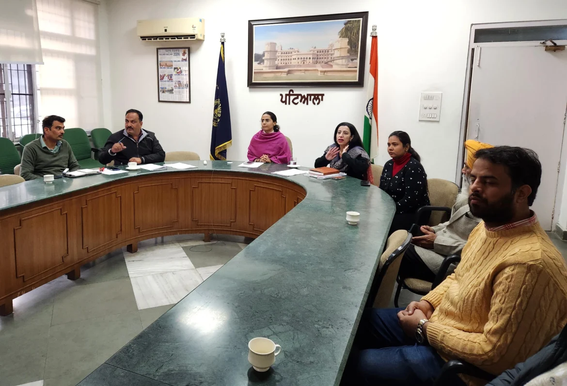 चुनाव के लिए वोटिंग मशीनों की दूसरी रैंडेमाईजेशन हुई