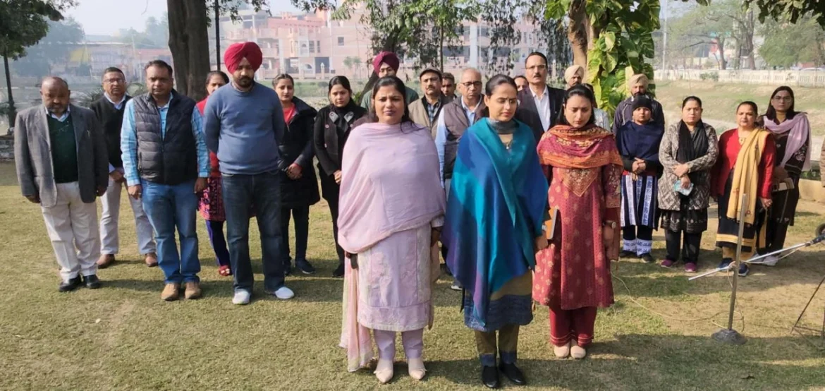 महात्मा गांधी के बलिदान दिवस मौके श्रद्धांजलि समारोह आयोजित