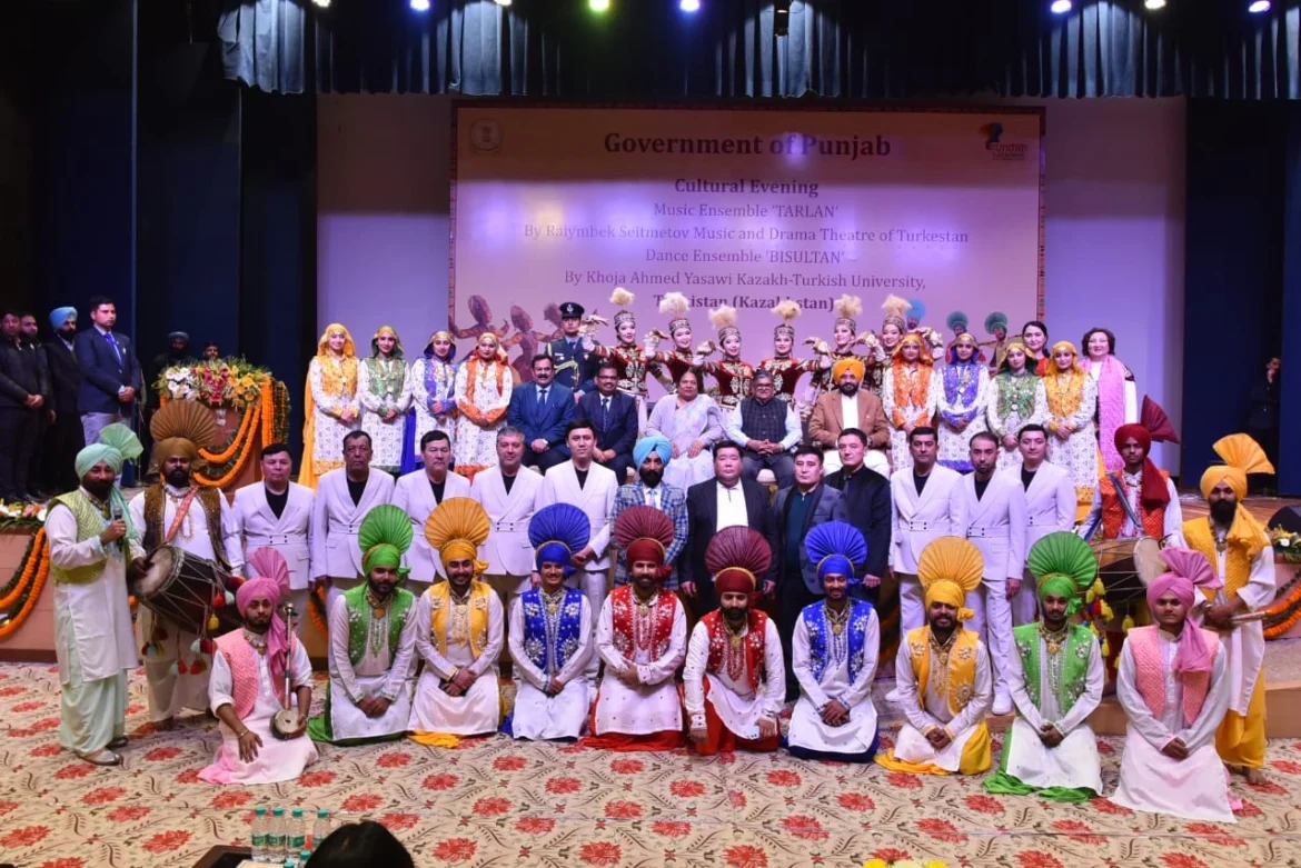 ‘संगीत’ सभ्यताओं और संस्कृतियों को आगे बढ़ाता है: गुलाब चंद कटारिया