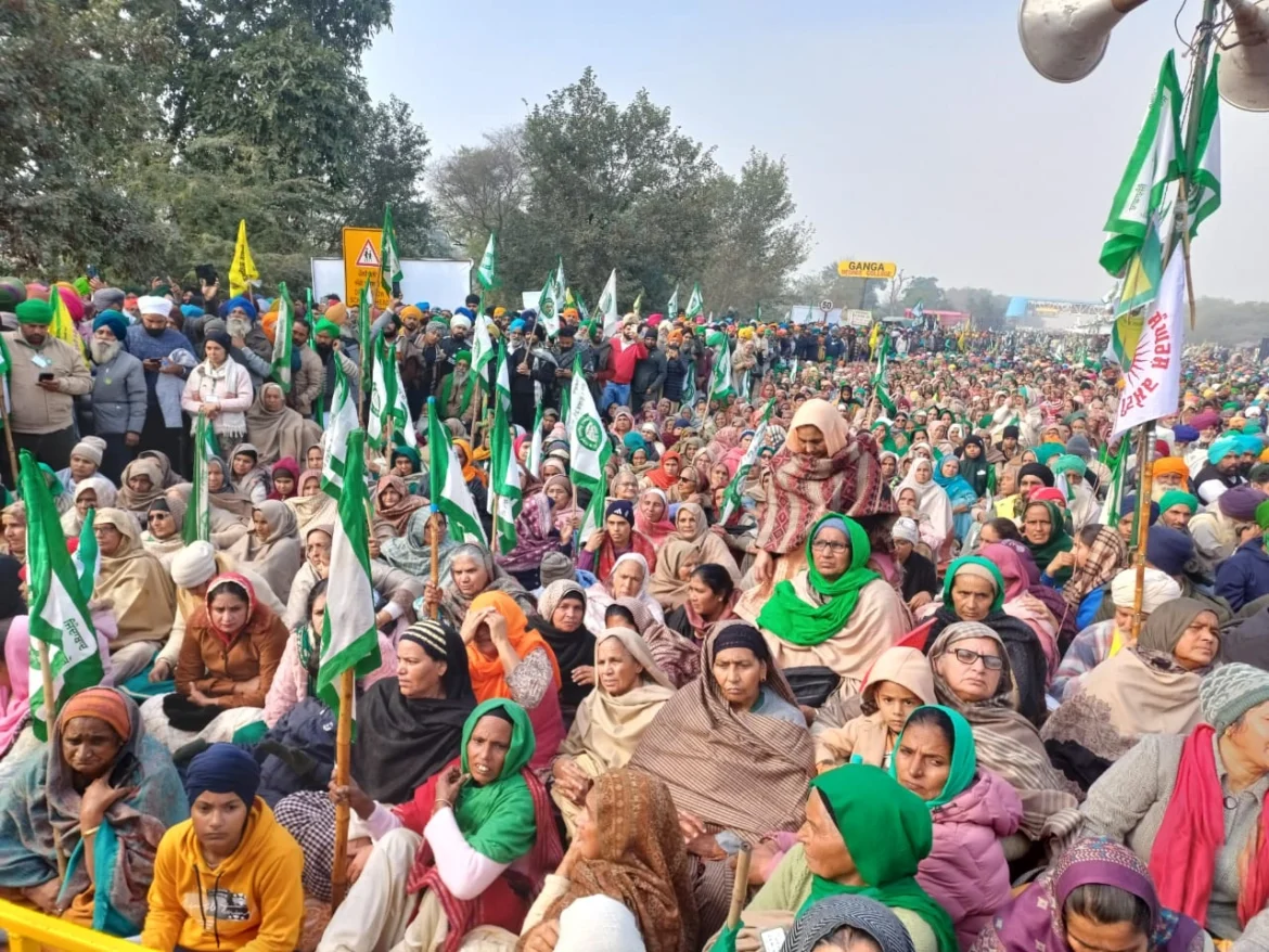 खनौरी बार्डर पर हुई एतिहासिक किसान महा पंचायत : पहुंचे लाखों किसान