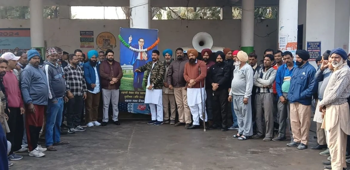 डॉ. भीम राव अम्बेडकर के बुत के साथ तोडफ़ोड़ करने पर एससी समाज ने निकाला रोष मार्च