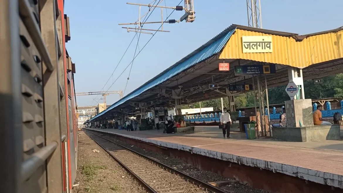 jalgaon train accident