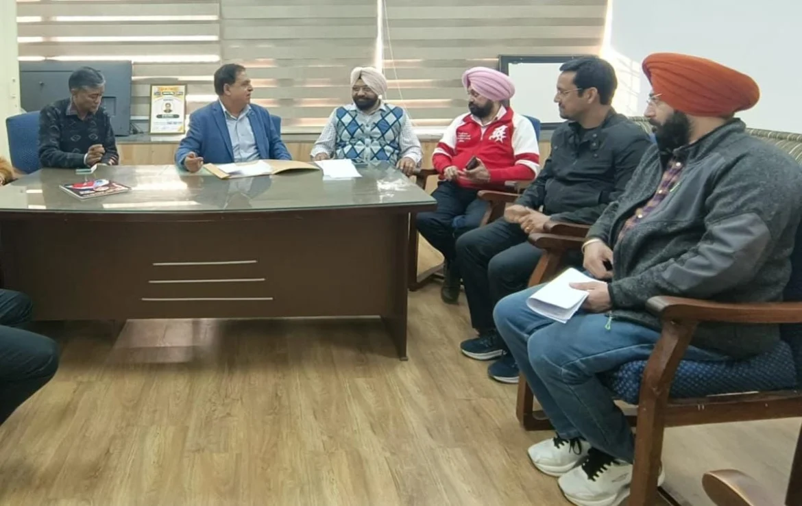 नगर निगम की तरफ से 25 प्रापर्टी टैकस डिफाल्टरों खिलाफ चार करोड़ के सीलिंग नोटिस जारी