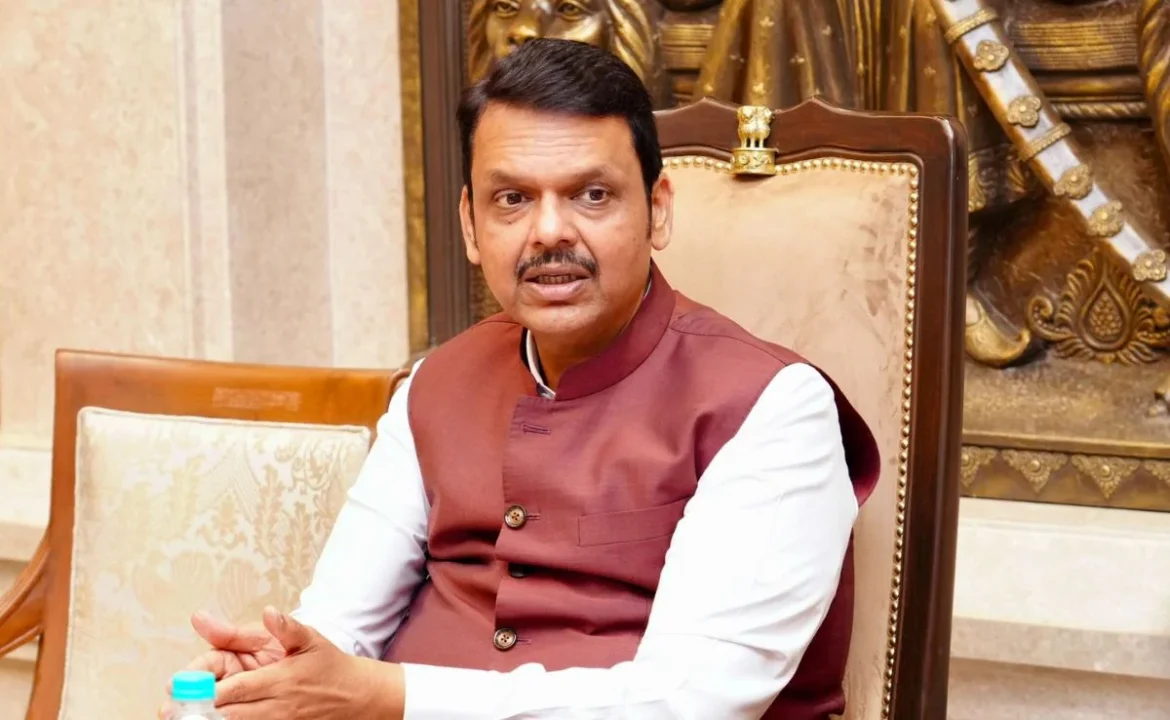 मुख्यमंत्री फडणवीस के कार्यालय पर हमले की धमकी