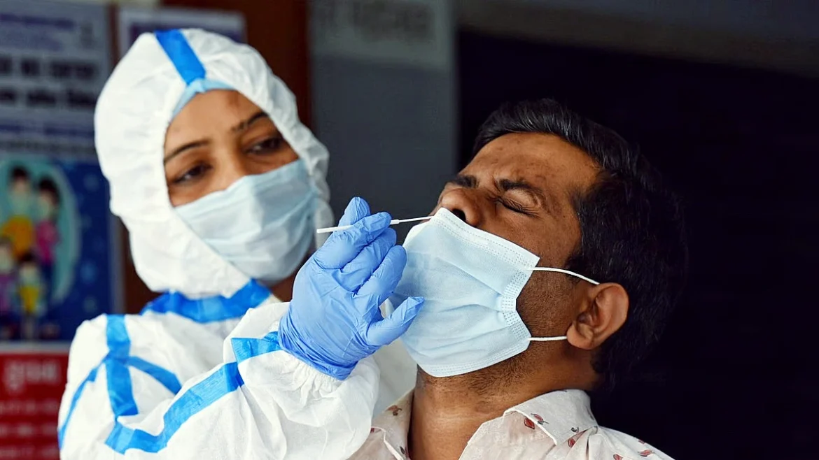 भारत में COVID-19 मामलों में उछाल! 3,000 से ज्यादा सक्रिय केस
