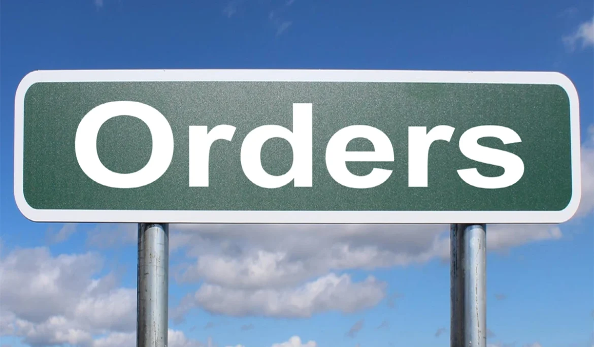 सख्त पाबंदियाँ