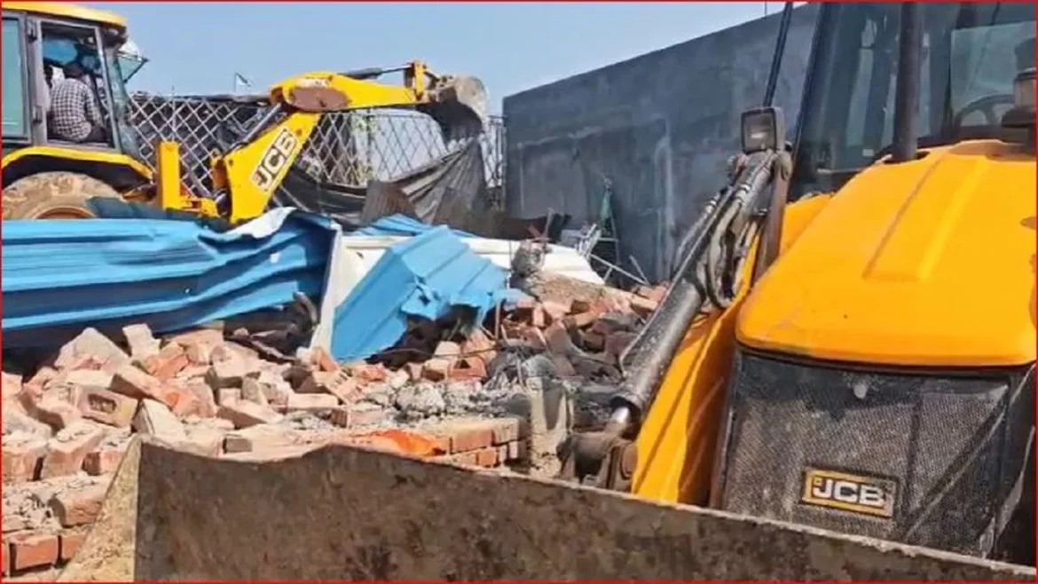 बरेली मस्जिद बुलडोजर