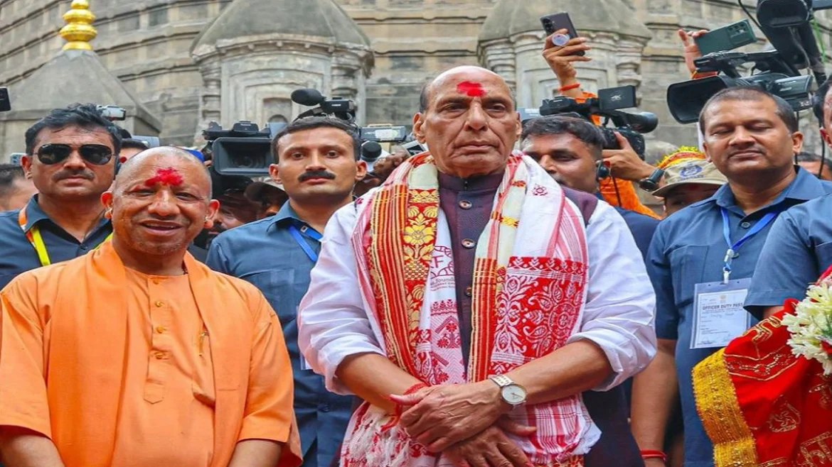 cm yogi and rajnath singh