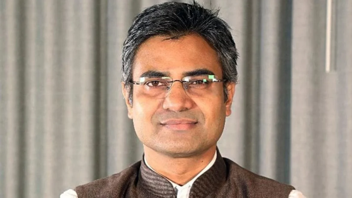 संदीप पाठक FIR