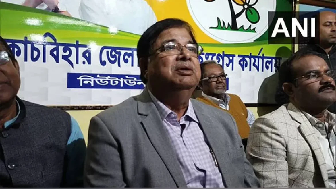 उदयन गुहा गिरफ्तार