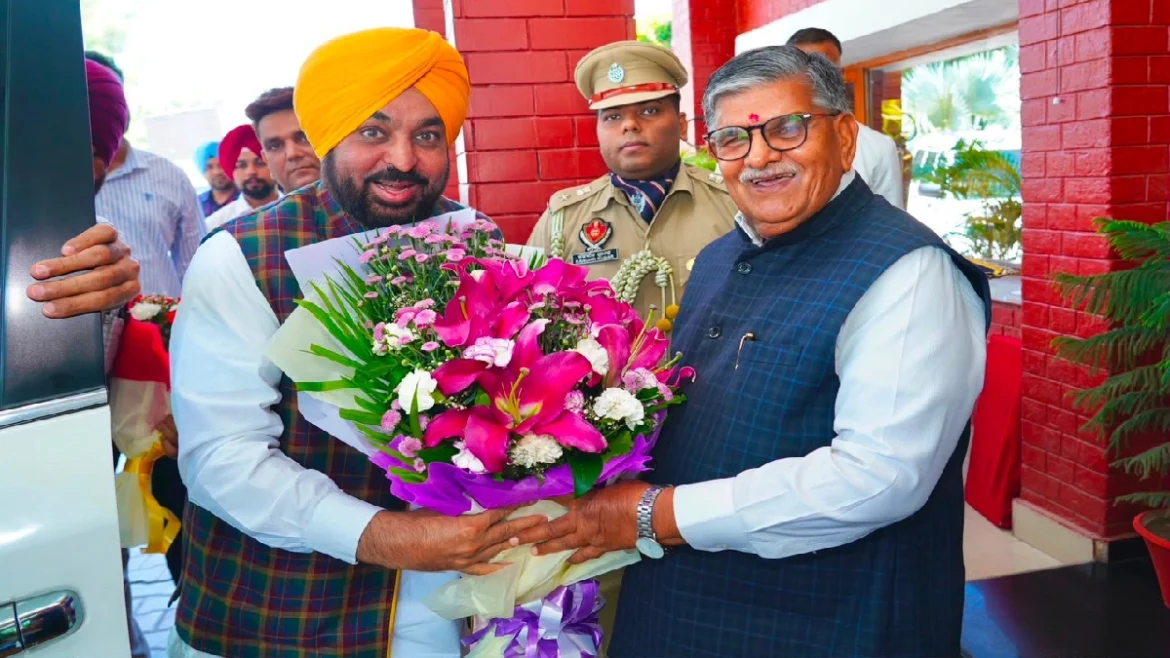 Bhagwant Singh Mann Meets Governor
