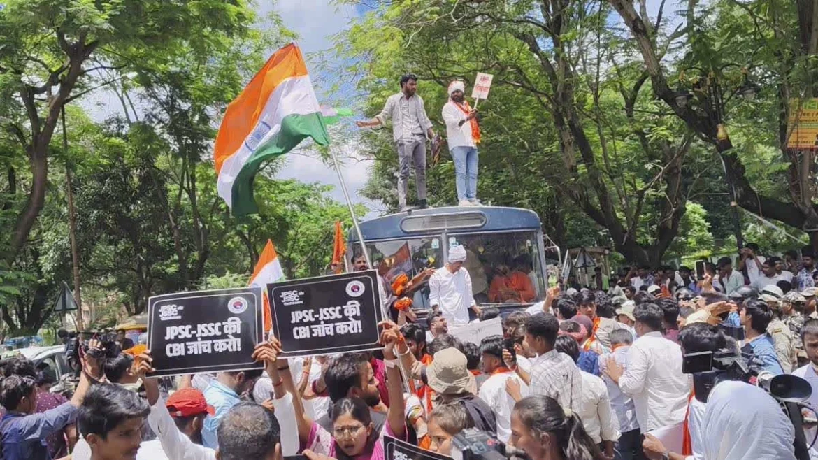 झारखंड में ABVP का विधानसभा घेराव
