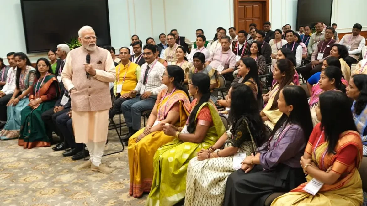 PM मोदी ने शिक्षकों से किया संवाद