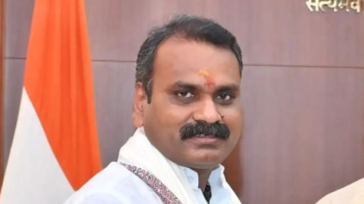 एल मुरुगन